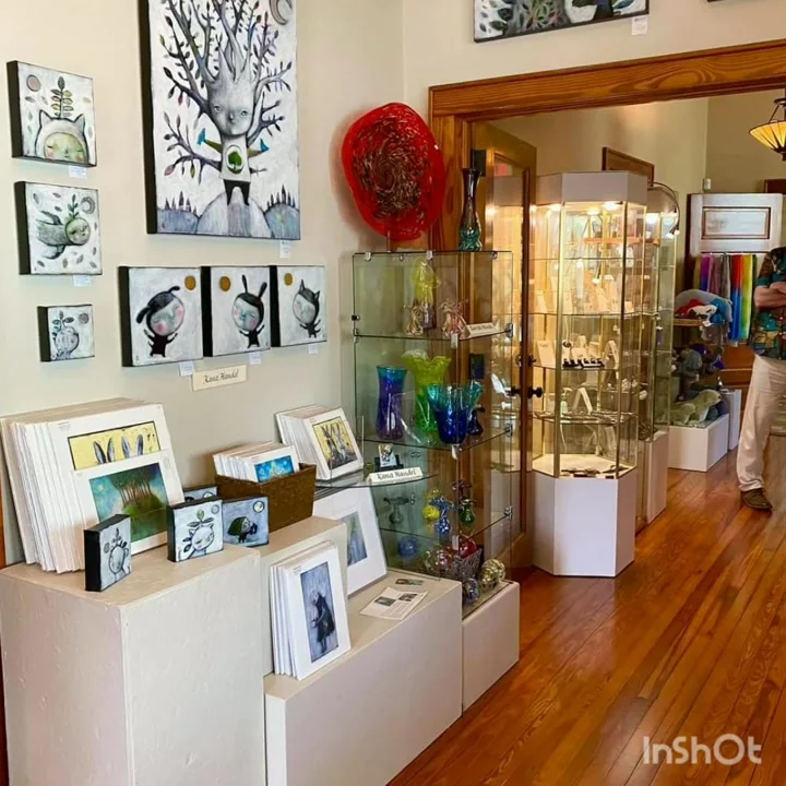 Artisans' Guild Gallery business photo