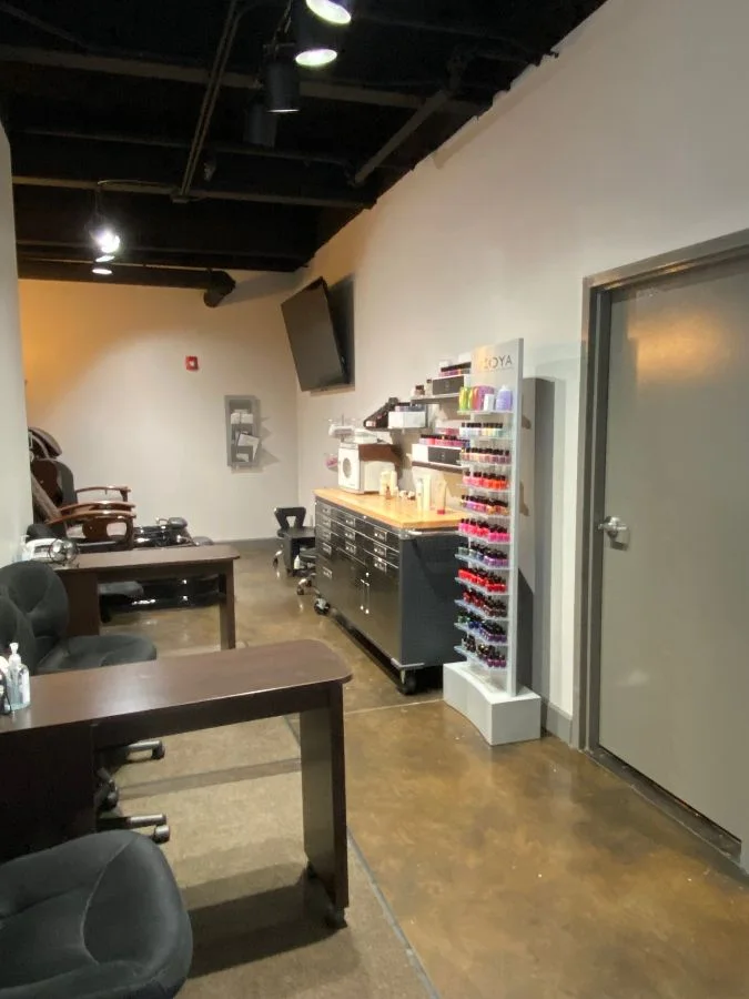 Avant Garde salon, business photo 3