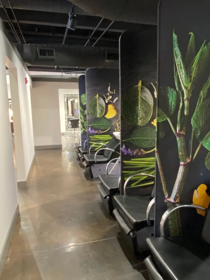 Avant Garde salon, business photo 2