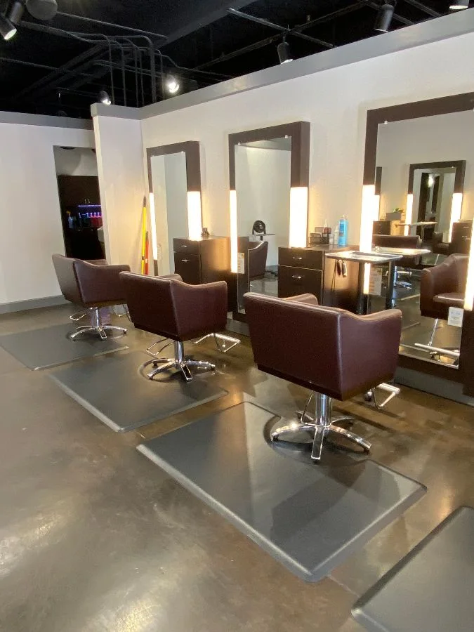 Avant Garde salon, business photo 4