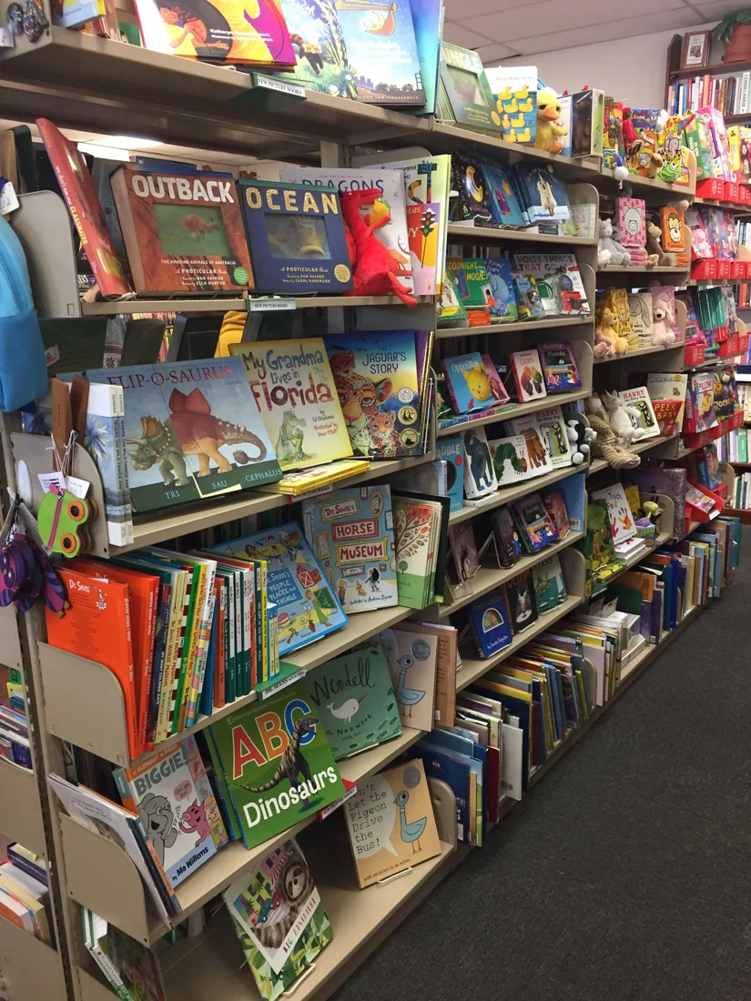Book Gallery West, business photo 4